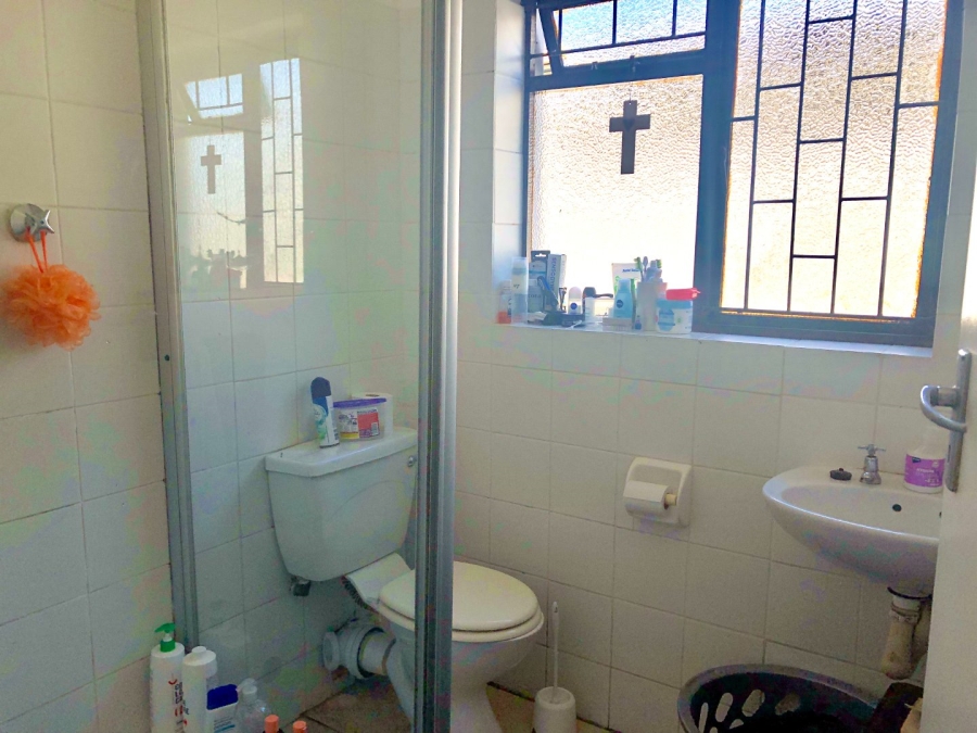 To Let 3 Bedroom Property for Rent in Claremont Western Cape